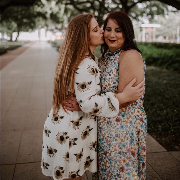 Meet your Posher, Marissa - Picture 3 of 5